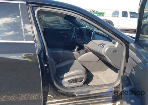 2022 Lexus Es 350 z USA, uszkodzony, nr VIN 58ADZ1B16NU111420